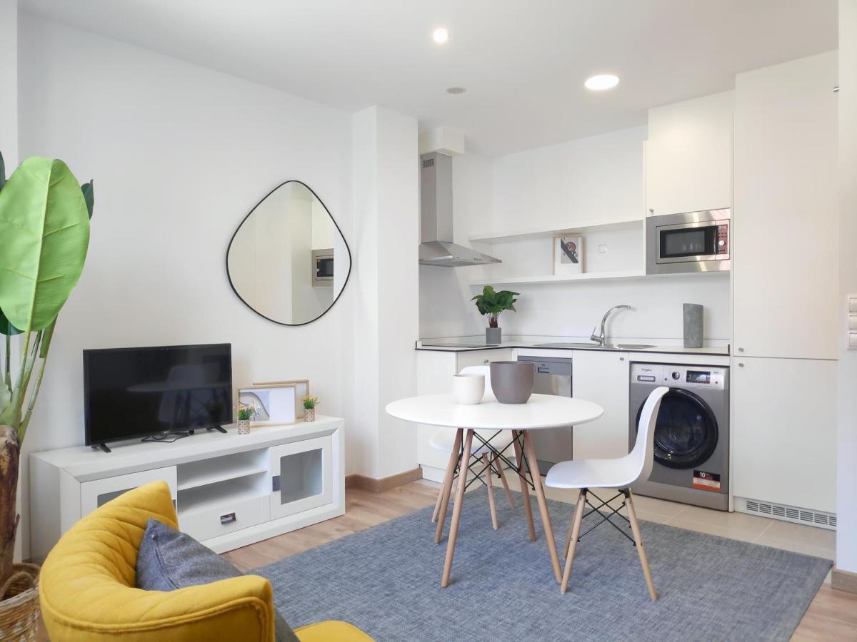 Apartamentos Rey By Como En Casa San Giacomo di Compostella Esterno foto
