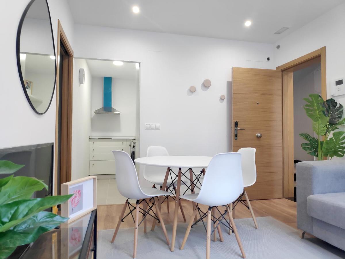 Apartamentos Rey By Como En Casa San Giacomo di Compostella Esterno foto