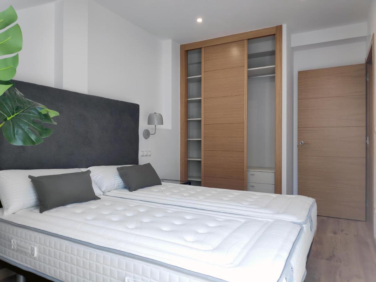 Apartamentos Rey By Como En Casa San Giacomo di Compostella Esterno foto