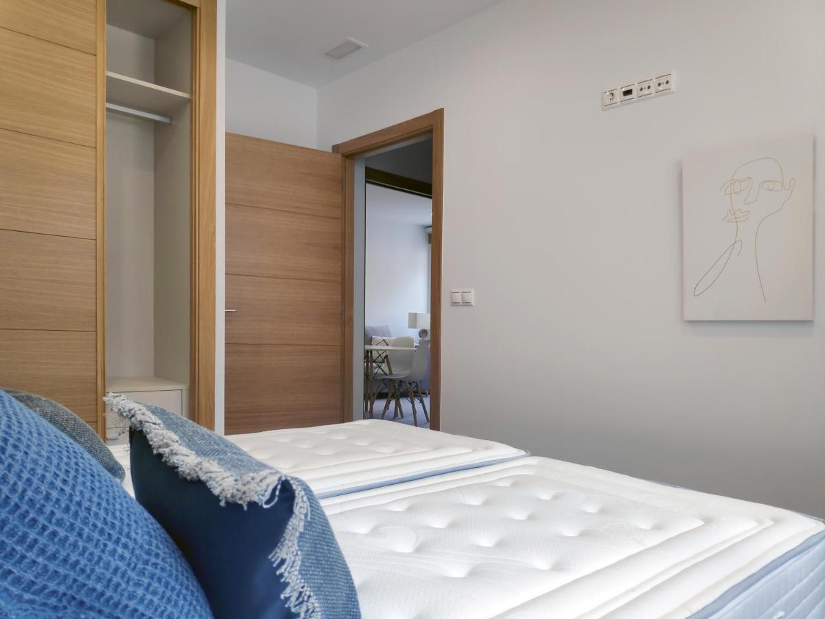 Apartamentos Rey By Como En Casa San Giacomo di Compostella Esterno foto