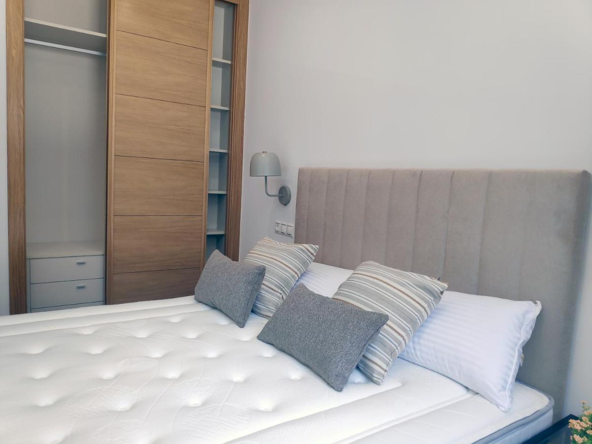 Apartamentos Rey By Como En Casa San Giacomo di Compostella Esterno foto